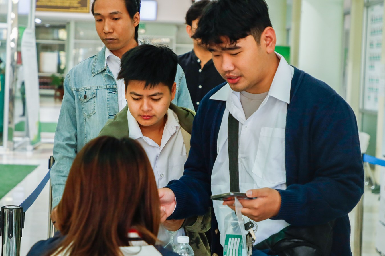 Congratulations    บรรยากาศ      บัณฑิตแม่โจ้ รายงานตัวเตรียมเข้าพิธีพระราชทานปริญญาบัตร ครั้งที่ 48