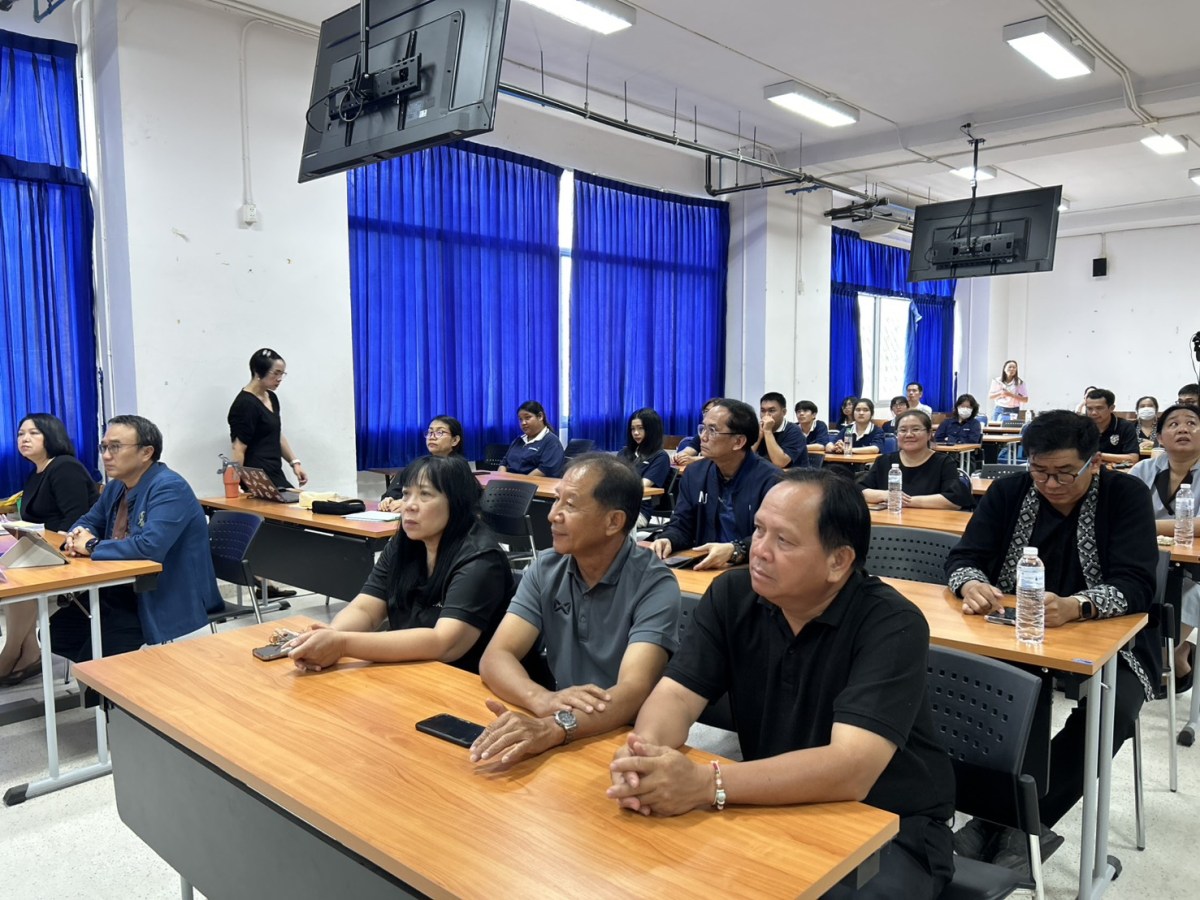 สำนักงานสภามหาวิทยาลัยแม่โจ้ จัดเวทีชี้แจงเกณฑ์และวิธีการสรรหาคณบดีคณะผลิตกรรมการเกษตร มุ่งสร้างความเข้าใจและรับฟังความคิดเห็นจากบุคลากร-นักศึกษา