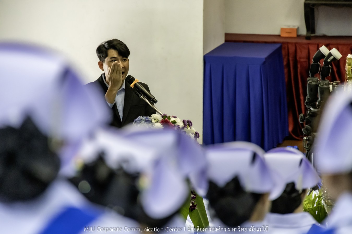 พยาบาลแม่โจ้ รุ่นที่ 3  รับหมวก เข็มเลื่อนชั้นปี และตะเกียงไนติงเกล เตรียมพร้อมออกฝึกปฏิบัติการจริงในสถานพยาบาล