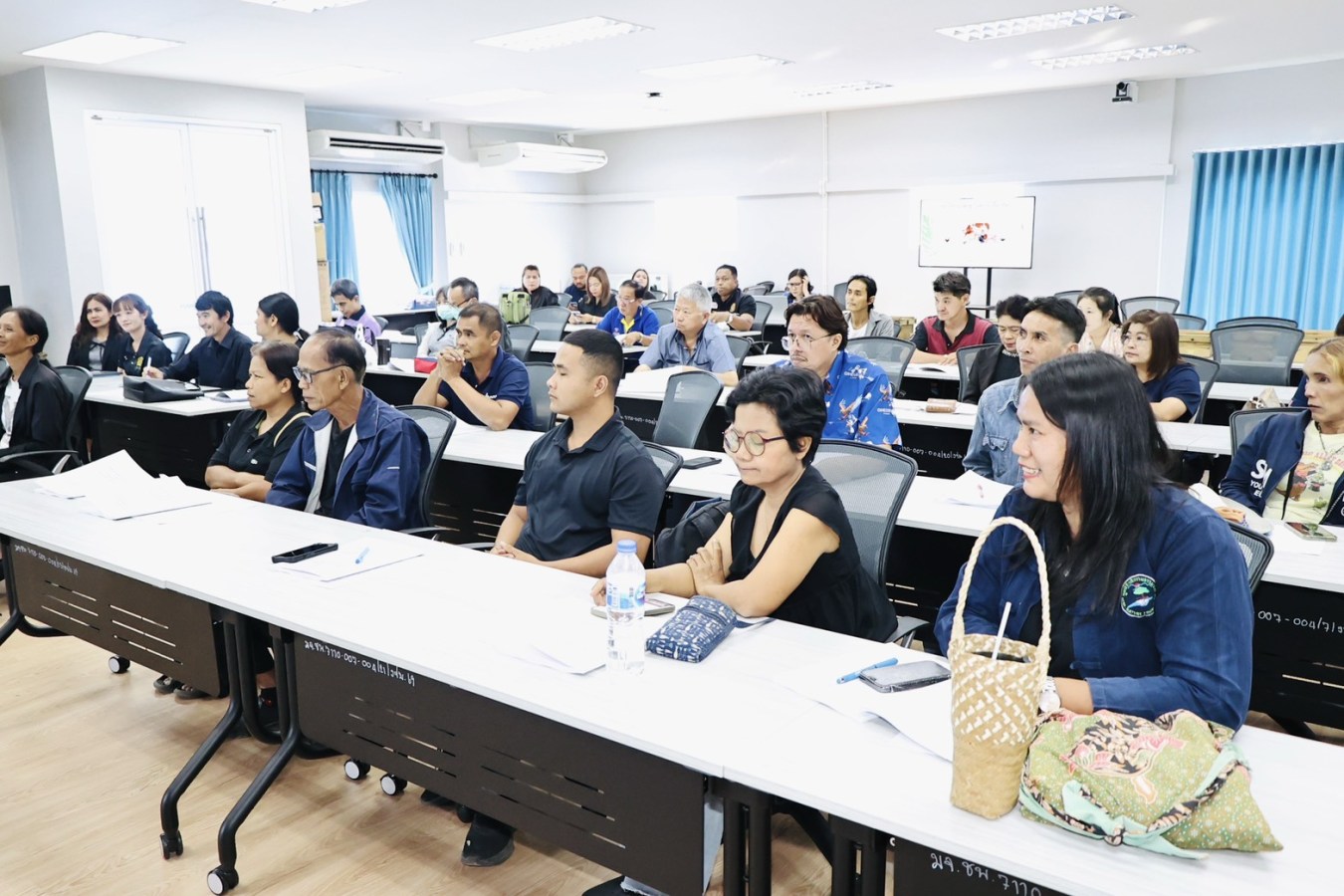 ม.แม่โจ้-ชุมพร ร่วมกับ มก. และสำนักงานปศุสัตว์จังหวัดชุมพร จัดอบรม GAP ฟาร์มผึ้งชันโรง  ยกระดับมาตรฐานการเลี้ยงสู่การพัฒนาเศรษฐกิจชุมชนอย่างยั่งยืน