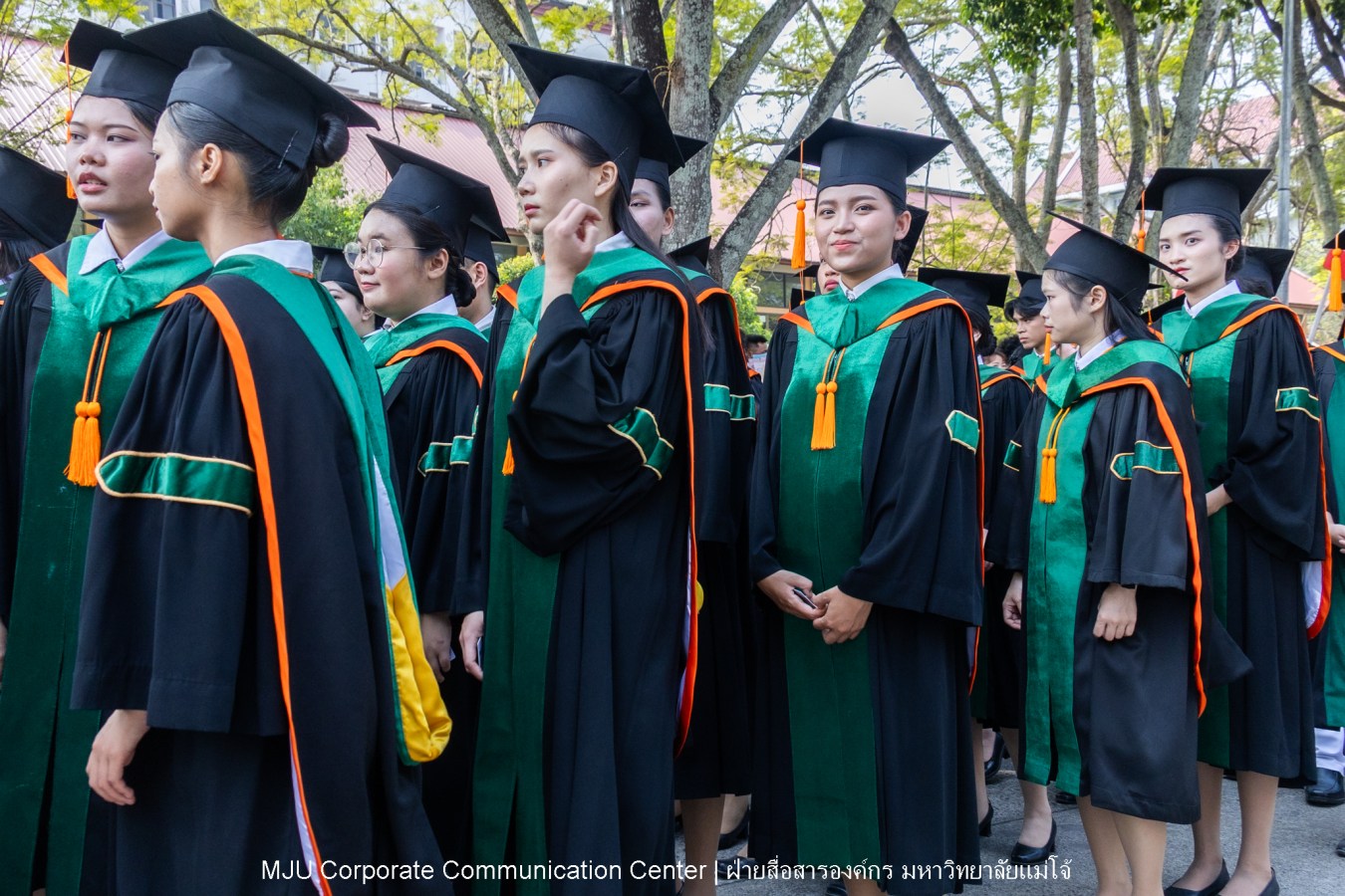 บรรยากาศ พิธีพระราชทานปริญญาบัตร มหาวิทยาลัยแม่โจ้ ประจำปีการศึกษา2567-2568 ครั้งที่ 48  ในวันที่ 19 กุมภาพันธ์ พ.ศ.2569 ณ ศูนย์กีฬาเฉลิมพระเกียรติ มหาวิทยาลัยแม่โจ้