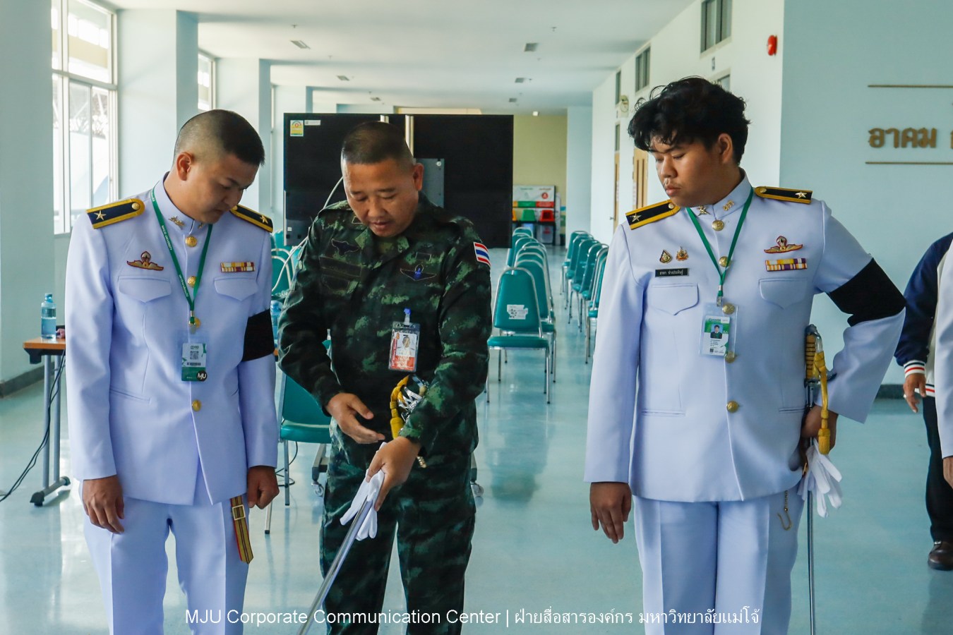 Congratulations    บรรยากาศ      บัณฑิตแม่โจ้ รายงานตัวเตรียมเข้าพิธีพระราชทานปริญญาบัตร ครั้งที่ 48