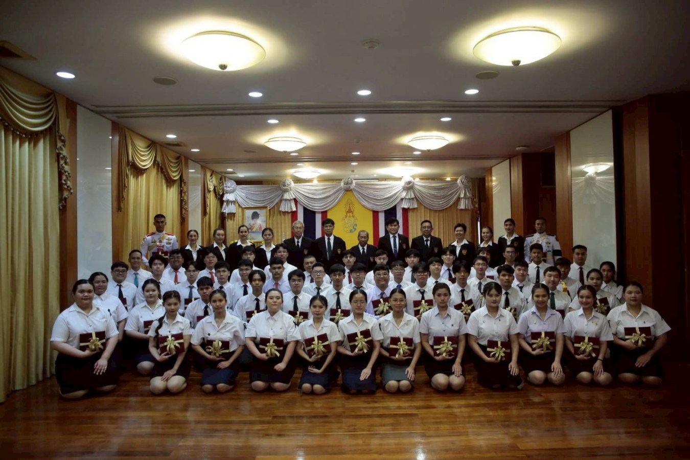 นักศึกษาคณะวิศวกรรมฯ ม.แม่โจ้ รับเหรียญรางวัลเรียนดี 4.00 จากวิศวกรรมสถานแห่งประเทศไทยฯ