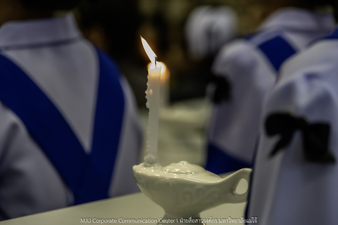 พยาบาลแม่โจ้ รุ่นที่ 3  รับหมวก เข็มเลื่อนชั้นปี และตะเกียงไนติงเกล เตรียมพร้อมออกฝึกปฏิบัติการจริงในสถานพยาบาล