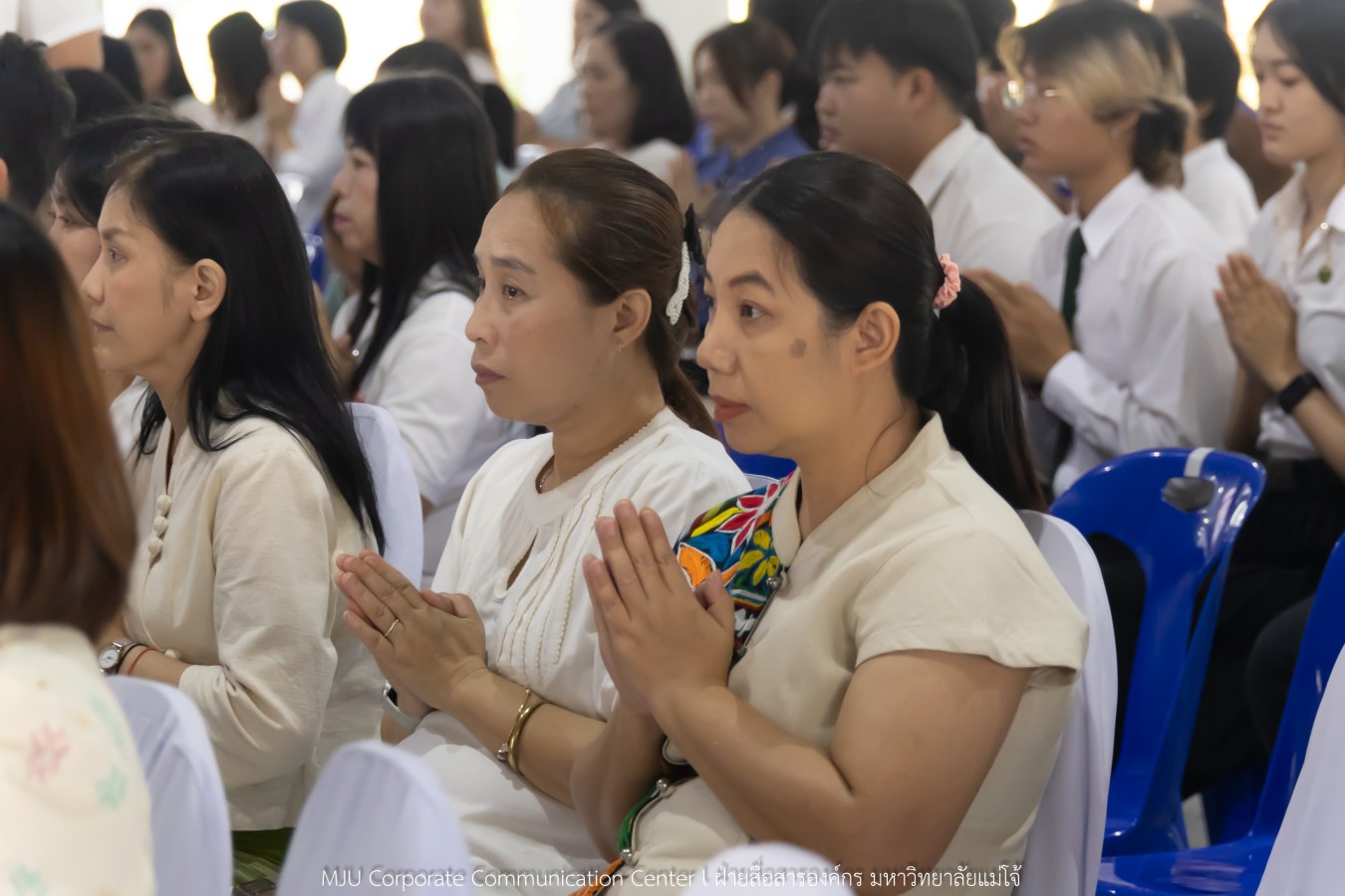 ม.แม่โจ้ ทำนุบำรุงพระพุทธศาสนา จัดถวายเทียนพรรษา 9 วัด