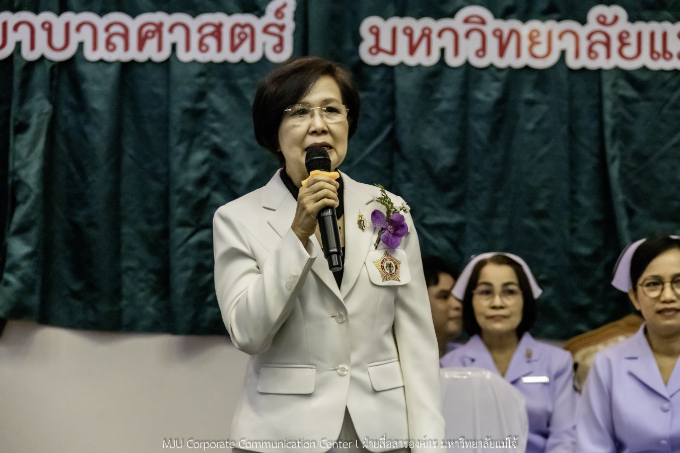 พยาบาลแม่โจ้ รุ่นที่ 3  รับหมวก เข็มเลื่อนชั้นปี และตะเกียงไนติงเกล เตรียมพร้อมออกฝึกปฏิบัติการจริงในสถานพยาบาล