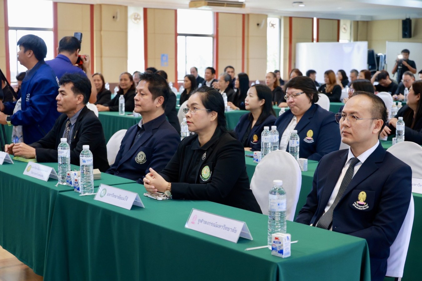 พิธีลงนามบันทึกข้อตกลง (MOU) ว่าด้วยความร่วมมือด้านการเข้าศึกษาต่อระดับปริญญาตรีของบุตร-หลานสมาชิกสหกรณ์ผู้เลี้ยงโคนม