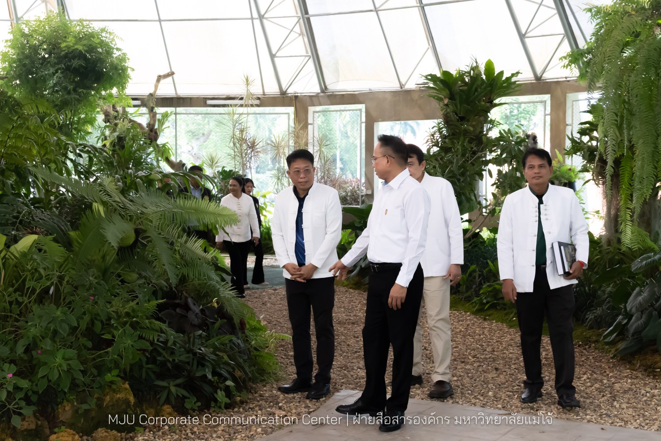 รองปลัดกระทรวงมหาดไทย สักการะสิ่งศักดิ์ ม.แม่โจ้