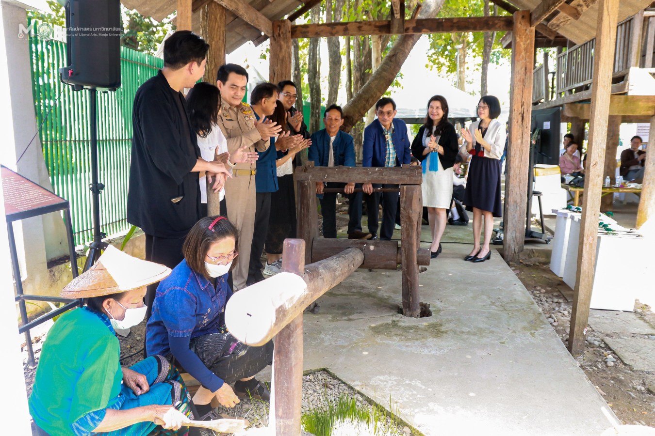 คณะศิลปศาสตร์ ร่วมกับ อพ.สธ. และ กองส่งเสริมศิลปวัฒนธรรม ม.แม่โจ้ จัดกิจกรรม 