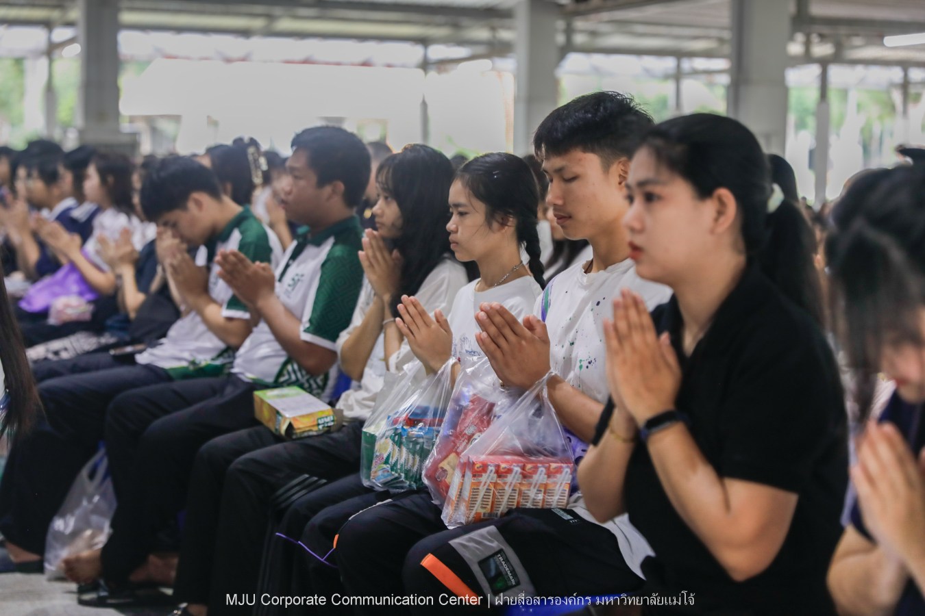 ม.แม่โจ้ จัด พิธีทำบุญตักบาตรถวายพระกุศลแด่สมเด็จพระเจ้าลูกเธอ เจ้าฟ้าพัชรกิติยาภา นเรนทิราเทพยวดี กรมหลวงราชสาริณีสิริพัชร มหาวัชรราชธิดา