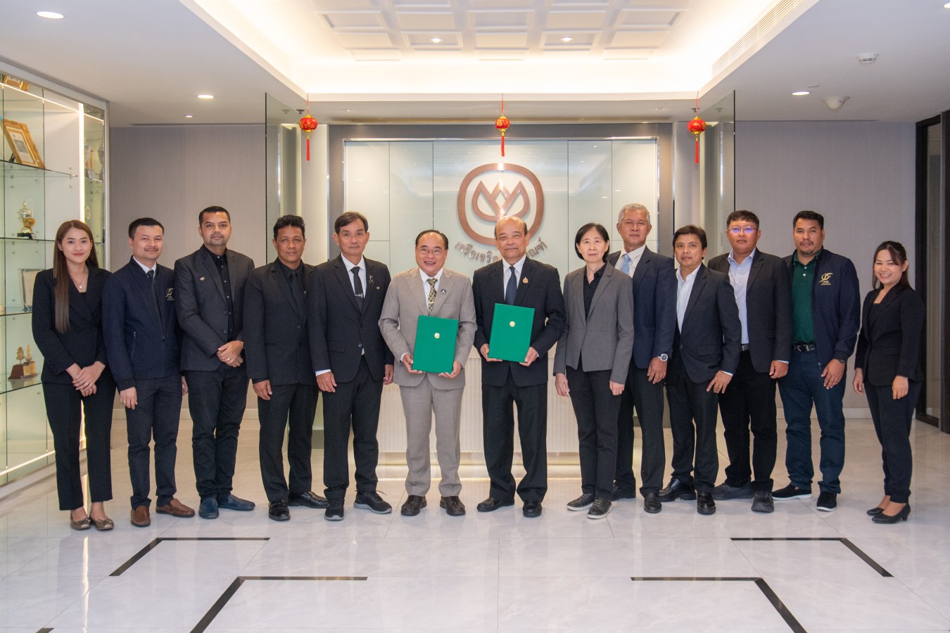 มหาวิทยาลัยแม่โจ้ ลงนามความร่วมมือโครงการเลี้ยงกุ้ง ร่วม บริษัท เจริญโภคภัณฑ์อาหาร จำกัด (มหาชน) ยกระดับงานวิจัยและพัฒนากำลังคนสู่มาตรฐานอุตสาหกรรมอย่างยั่งยืน