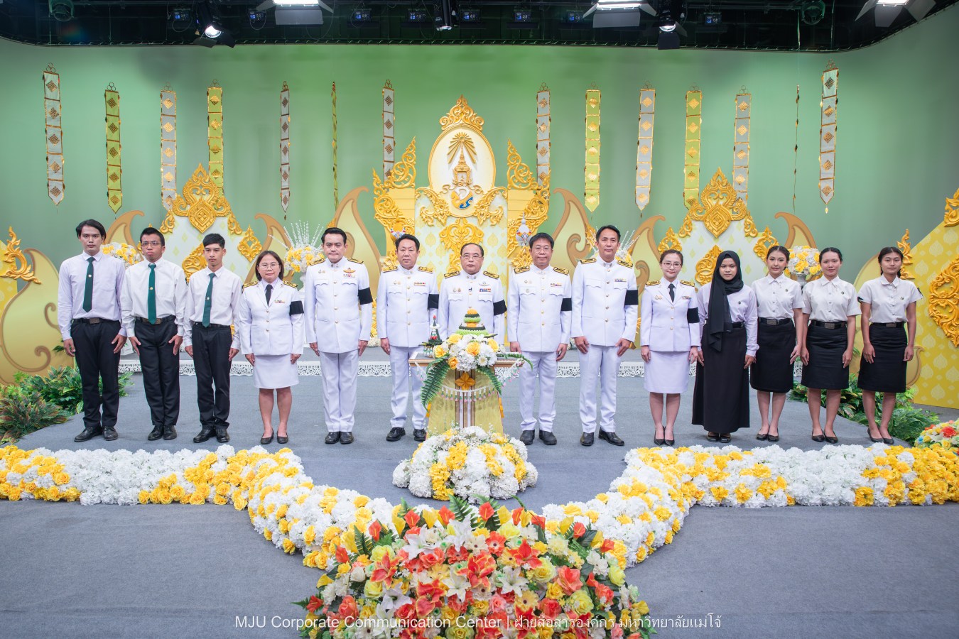 เนื่องในโอกาสวันเฉลิมพระชนมพรรษา พระบาทสมเด็จพระเจ้าอยู่หัวฯ ม.แม่โจ้ ร่วมบันทึกเทปโทรทัศน์รายการพิเศษถวายพระพรชัยมงคล