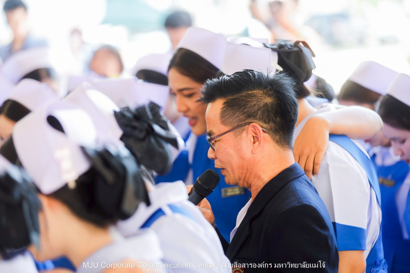 พยาบาลแม่โจ้ รุ่น 1 ประดับแถบหมวก-รับเข็มวิทยฐานะ พร้อมก้าวสู่พยาบาลวิชาชีพอย่างเป็นทางการ