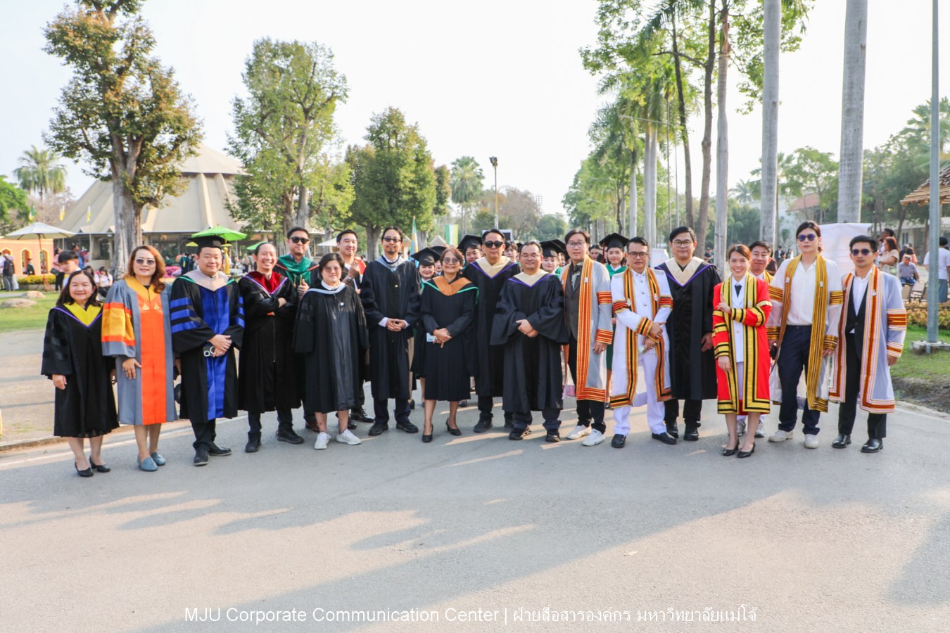 บรรยากาศ พิธีพระราชทานปริญญาบัตร มหาวิทยาลัยแม่โจ้ ประจำปีการศึกษา2567-2568 ครั้งที่ 48  ในวันที่ 19 กุมภาพันธ์ พ.ศ.2569 ณ ศูนย์กีฬาเฉลิมพระเกียรติ มหาวิทยาลัยแม่โจ้