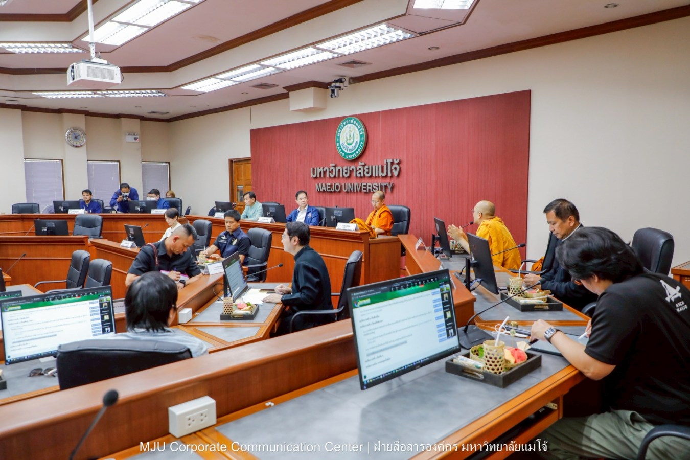 ม.แม่โจ้ ประชุมคณะกรรมการวัดธาราทิพย์ชัยประดิษฐ์ ในพระอุปภัมภ์ฯ ครั้งที่ 1/2569 เตรียมจัดพิธีถวายผ้าพระกฐินฯ