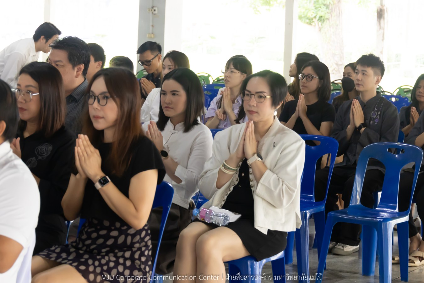ม.แม่โจ้ ทำนุบำรุงพระพุทธศาสนา จัดถวายเทียนพรรษา 9 วัด