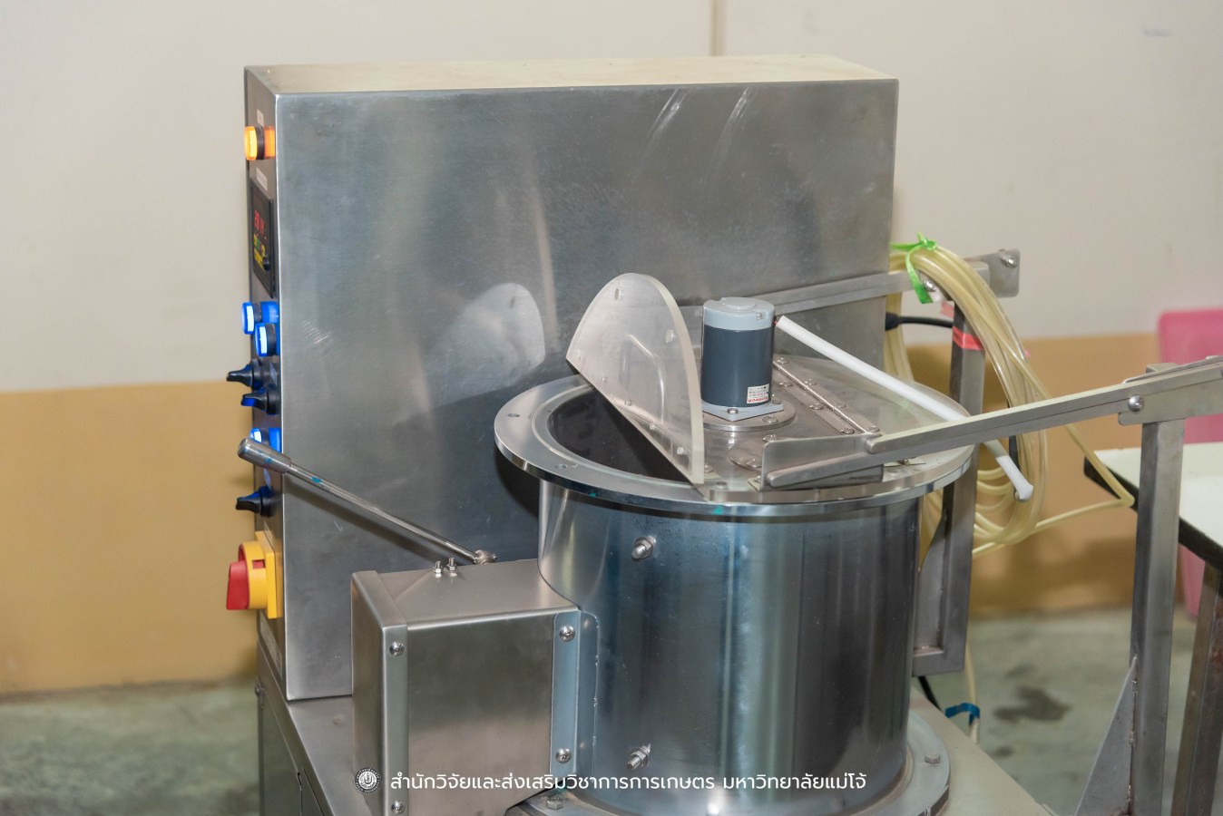 มหาวิทยาลัยแม่โจ้ ต้อนรับคณะผู้บริหารของสำนักงานเลขาธิการวุฒิสภา ในโครงการติดตามผลการนำผลงานวิจัยไปใช้ประโยชน์ในกระบวนการนิติบัญญัติ