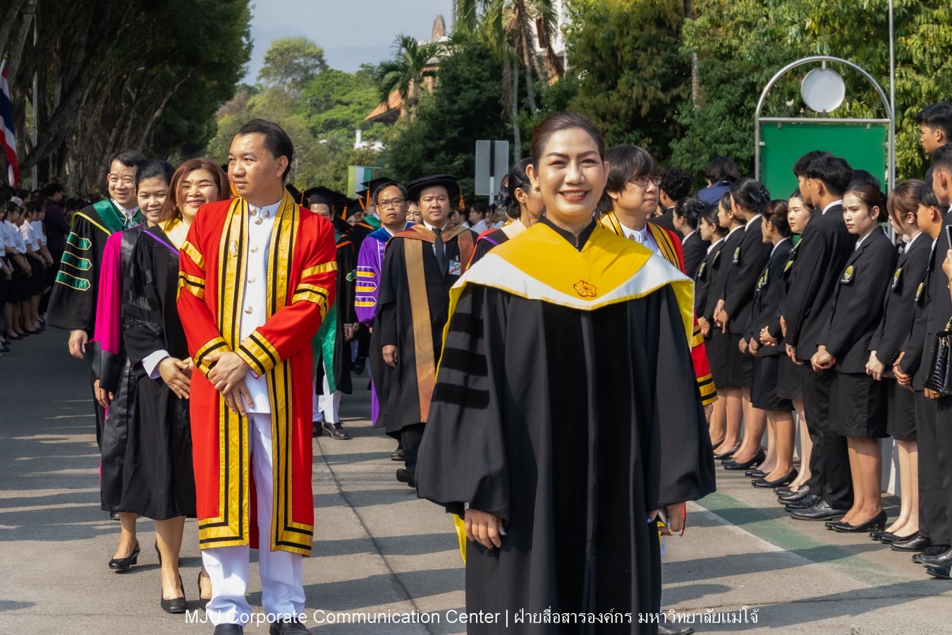 บรรยากาศ พิธีพระราชทานปริญญาบัตร มหาวิทยาลัยแม่โจ้ ประจำปีการศึกษา2567-2568 ครั้งที่ 48  ในวันที่ 19 กุมภาพันธ์ พ.ศ.2569 ณ ศูนย์กีฬาเฉลิมพระเกียรติ มหาวิทยาลัยแม่โจ้