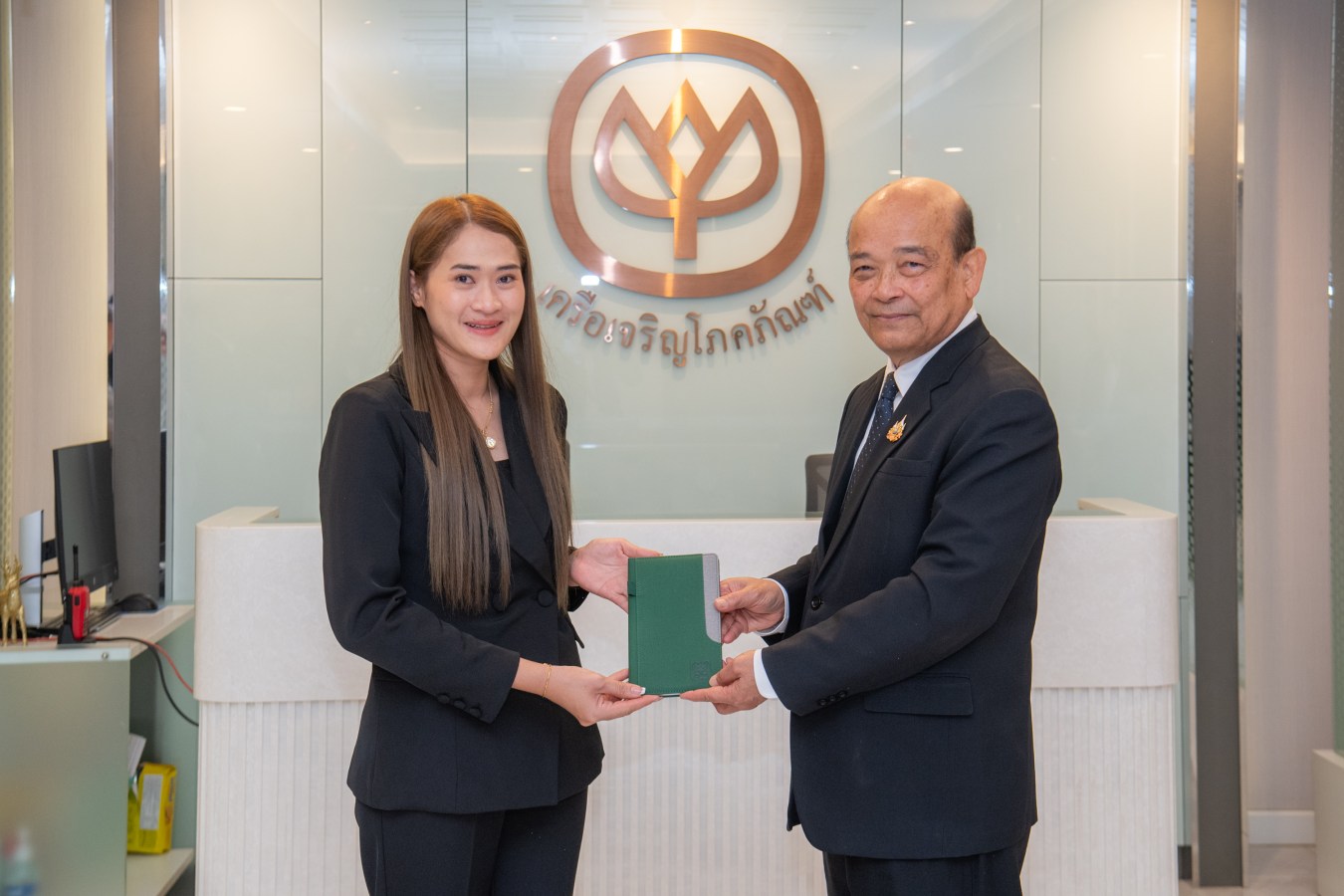 มหาวิทยาลัยแม่โจ้ ลงนามความร่วมมือโครงการเลี้ยงกุ้ง ร่วม บริษัท เจริญโภคภัณฑ์อาหาร จำกัด (มหาชน) ยกระดับงานวิจัยและพัฒนากำลังคนสู่มาตรฐานอุตสาหกรรมอย่างยั่งยืน