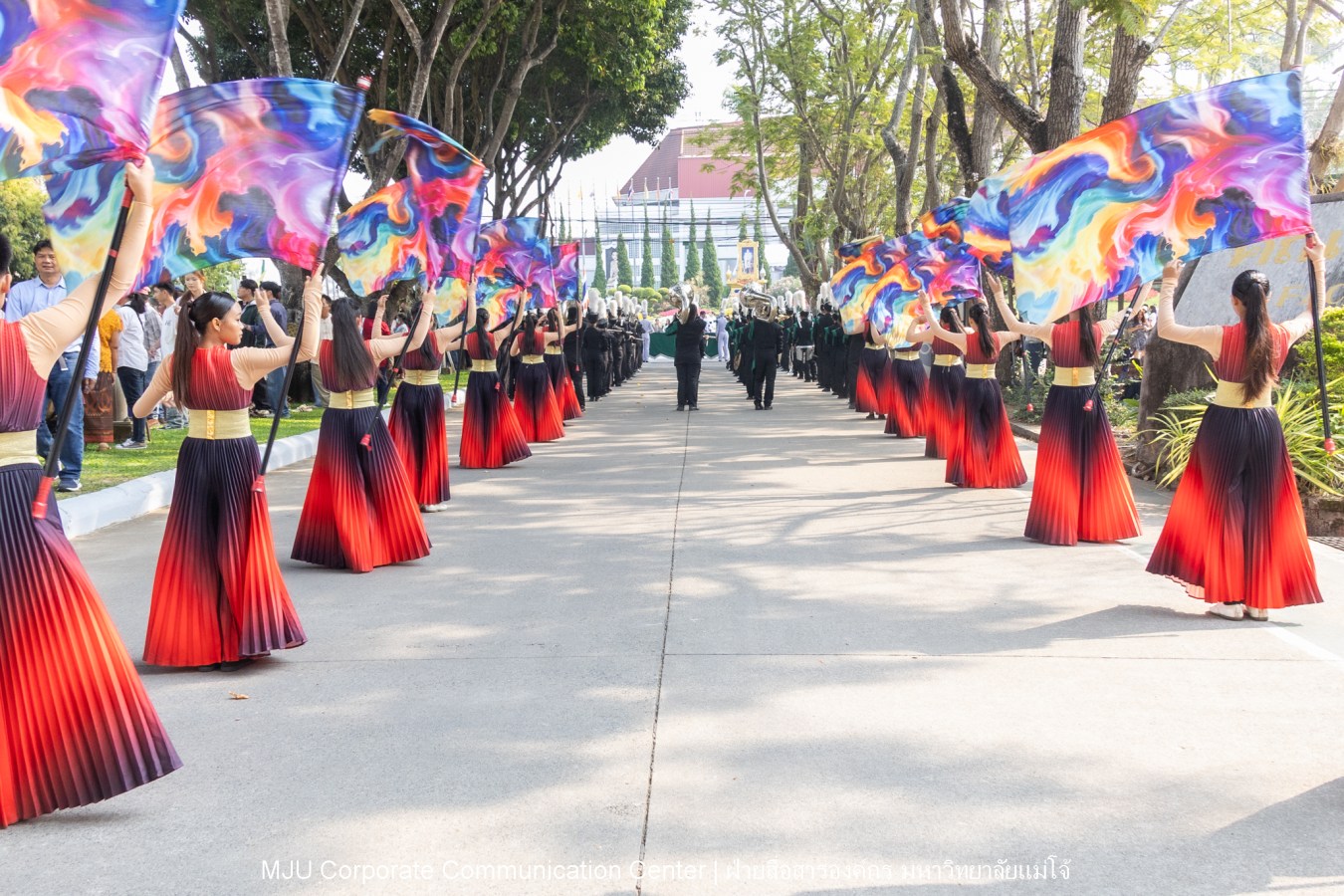 บรรยากาศ พิธีพระราชทานปริญญาบัตร มหาวิทยาลัยแม่โจ้ ประจำปีการศึกษา2567-2568 ครั้งที่ 48  ในวันที่ 19 กุมภาพันธ์ พ.ศ.2569 ณ ศูนย์กีฬาเฉลิมพระเกียรติ มหาวิทยาลัยแม่โจ้