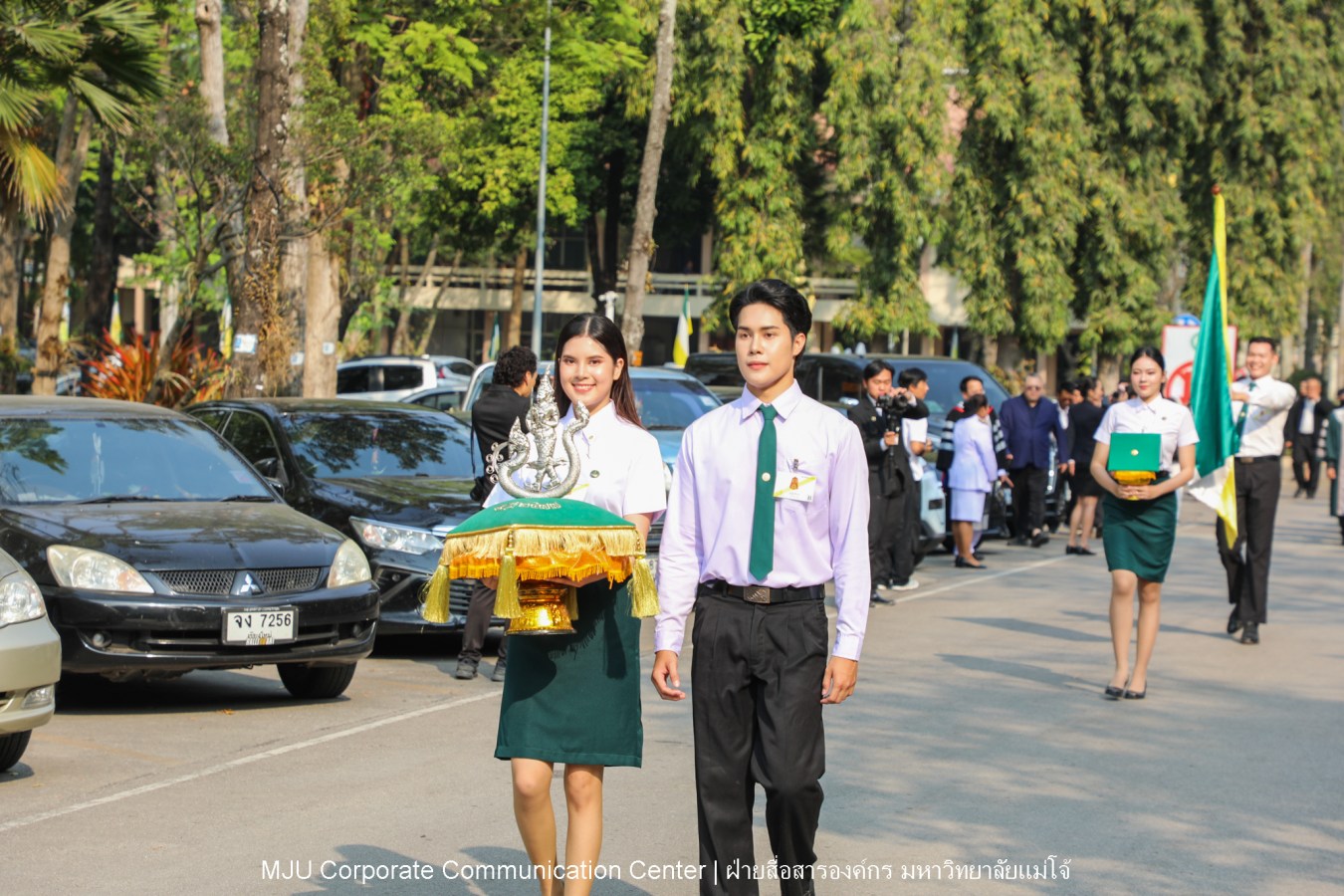 บรรยากาศ พิธีพระราชทานปริญญาบัตร มหาวิทยาลัยแม่โจ้ ประจำปีการศึกษา2567-2568 ครั้งที่ 48  ในวันที่ 19 กุมภาพันธ์ พ.ศ.2569 ณ ศูนย์กีฬาเฉลิมพระเกียรติ มหาวิทยาลัยแม่โจ้