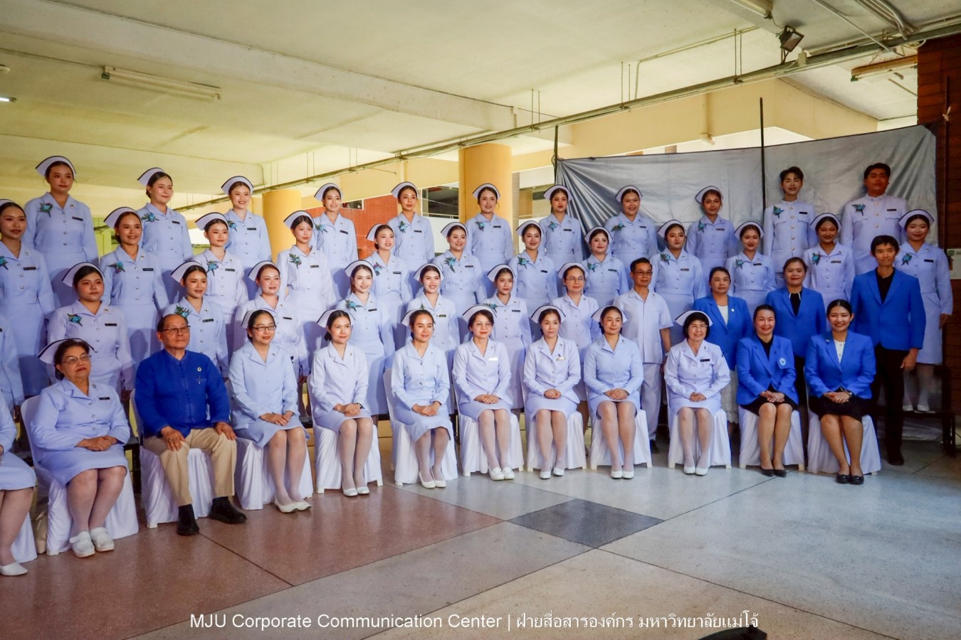 พยาบาลแม่โจ้ รุ่น 1 ประดับแถบหมวก-รับเข็มวิทยฐานะ พร้อมก้าวสู่พยาบาลวิชาชีพอย่างเป็นทางการ