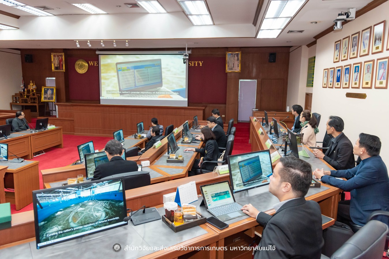 มหาวิทยาลัยแม่โจ้ ต้อนรับคณะผู้บริหารของสำนักงานเลขาธิการวุฒิสภา ในโครงการติดตามผลการนำผลงานวิจัยไปใช้ประโยชน์ในกระบวนการนิติบัญญัติ