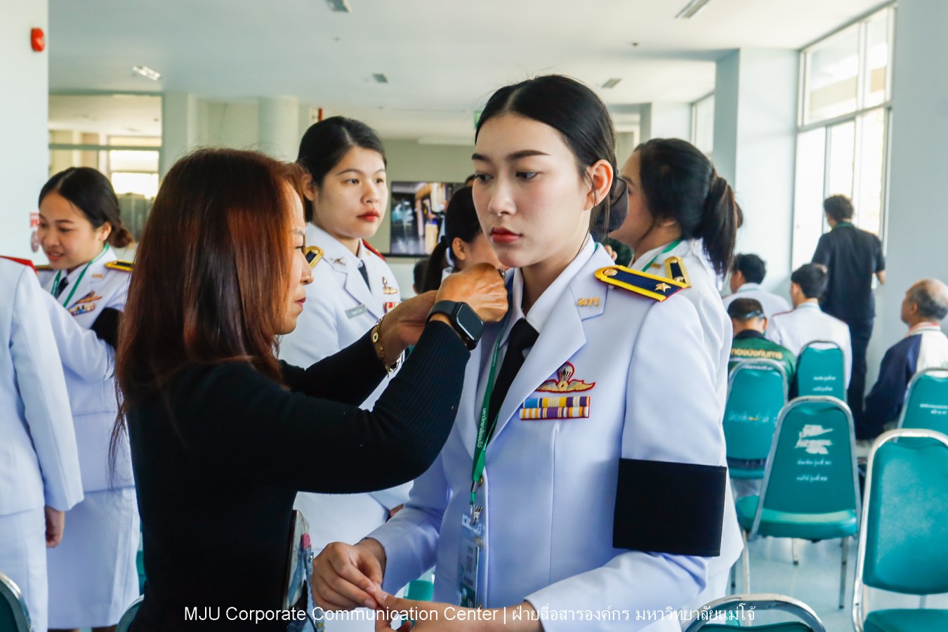 Congratulations    บรรยากาศ      บัณฑิตแม่โจ้ รายงานตัวเตรียมเข้าพิธีพระราชทานปริญญาบัตร ครั้งที่ 48
