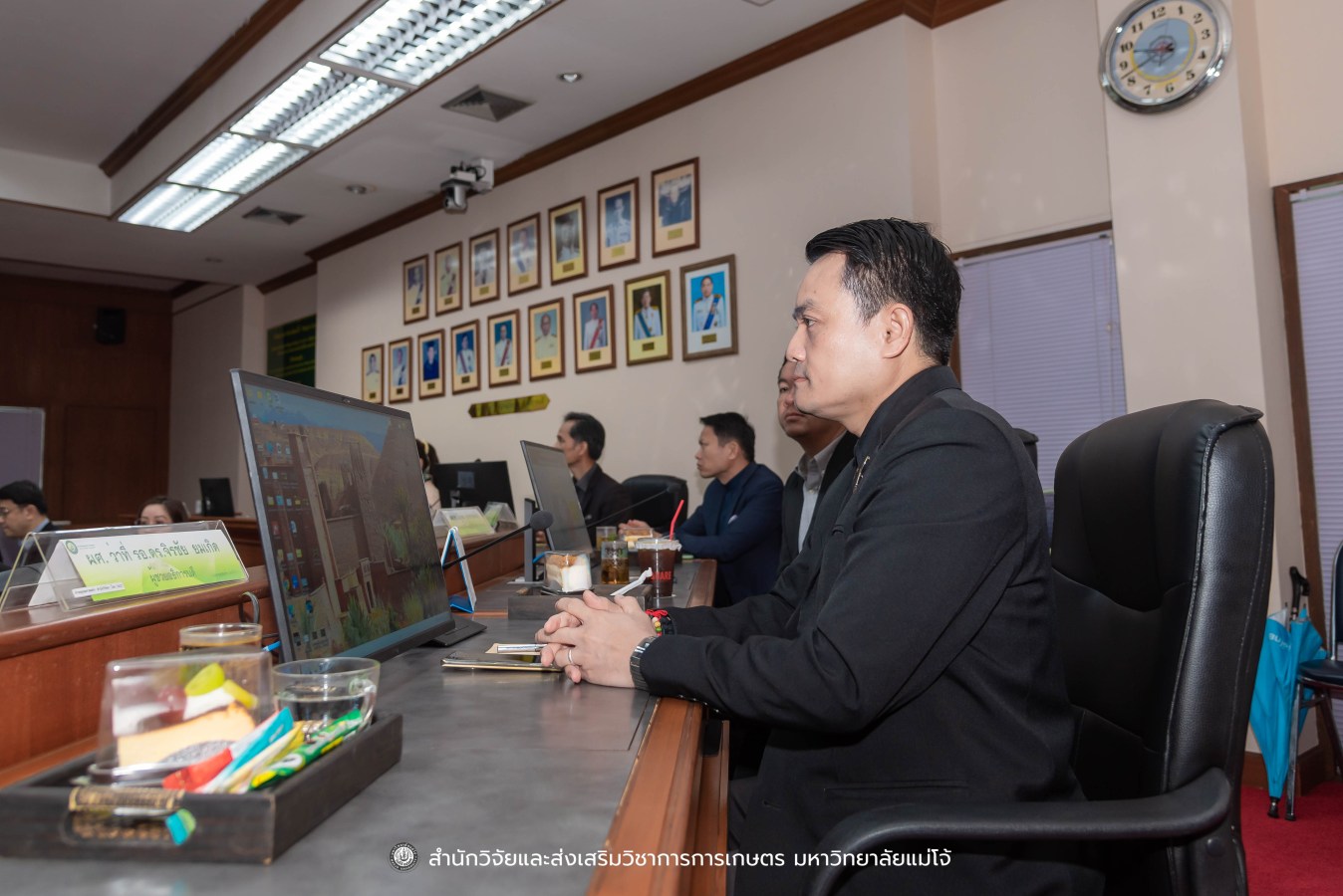 มหาวิทยาลัยแม่โจ้ ต้อนรับคณะผู้บริหารของสำนักงานเลขาธิการวุฒิสภา ในโครงการติดตามผลการนำผลงานวิจัยไปใช้ประโยชน์ในกระบวนการนิติบัญญัติ