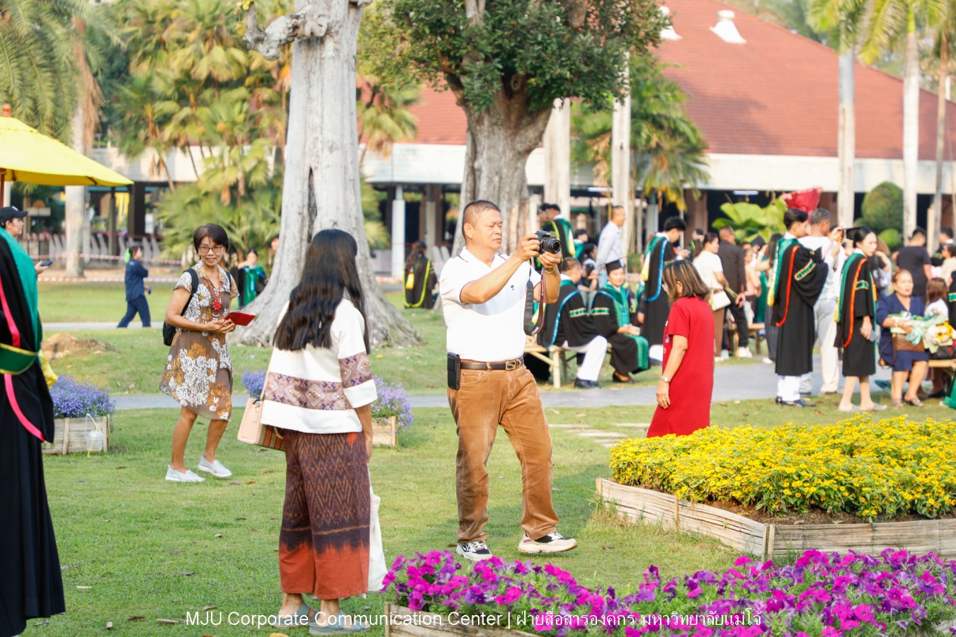 บรรยากาศ พิธีพระราชทานปริญญาบัตร มหาวิทยาลัยแม่โจ้ ประจำปีการศึกษา2567-2568 ครั้งที่ 48  ในวันที่ 19 กุมภาพันธ์ พ.ศ.2569 ณ ศูนย์กีฬาเฉลิมพระเกียรติ มหาวิทยาลัยแม่โจ้