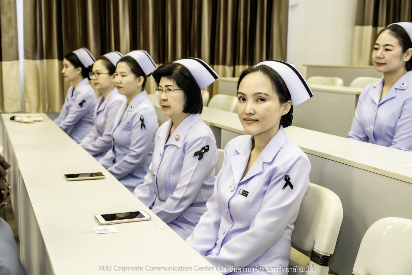 พยาบาลแม่โจ้ รุ่นที่ 3  รับหมวก เข็มเลื่อนชั้นปี และตะเกียงไนติงเกล เตรียมพร้อมออกฝึกปฏิบัติการจริงในสถานพยาบาล