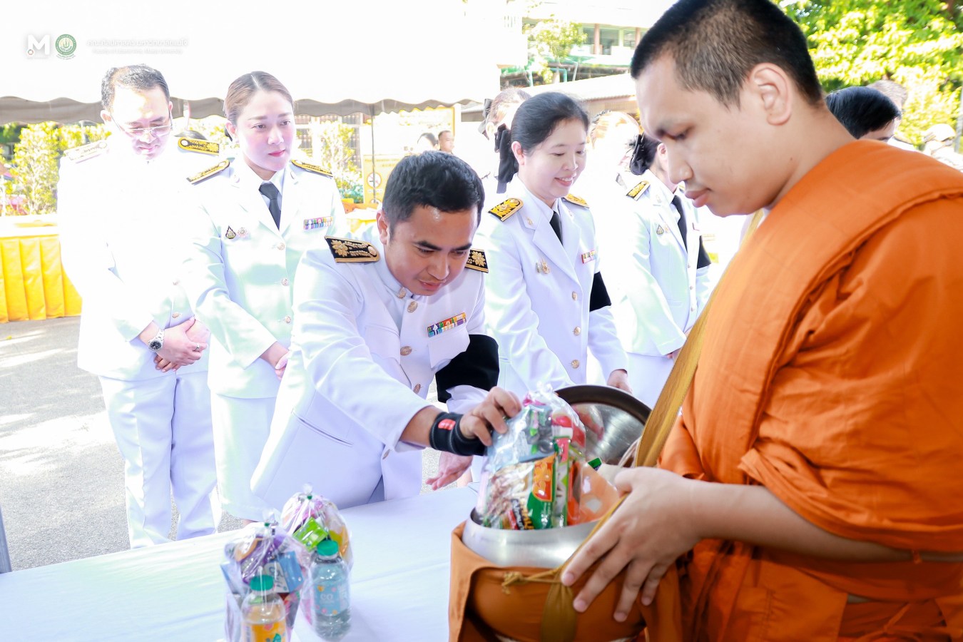 มหาวิทยาลัยแม่โจ้ ร่วมพิธีเจริญพุทธมนต์และทำบุญตักบาตรถวายพระกุศล เนื่องในโอกาสฉลองพระชนมายุ 99 พรรษา สมเด็จพระอริยวงศาคตญาณ สมเด็จพระสังฆราช สกลมหาสังฆปริณายก