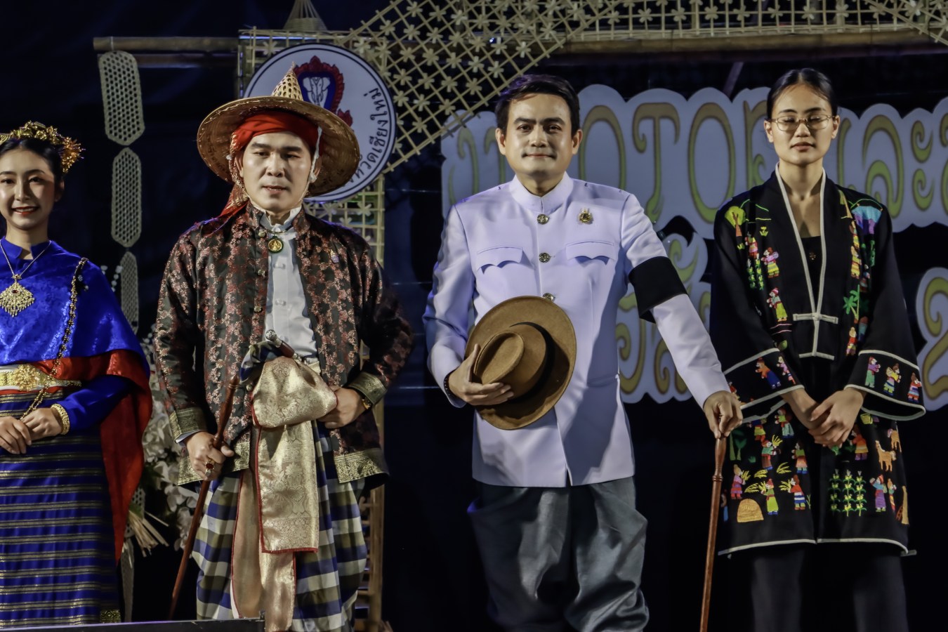 ม.แม่โจ้ ร่วมงาน OTOP และของดีอำเภอสันทราย  คว้ารองชนะเลิศเดินแบบผ้าไทยใส่ให้สนุก