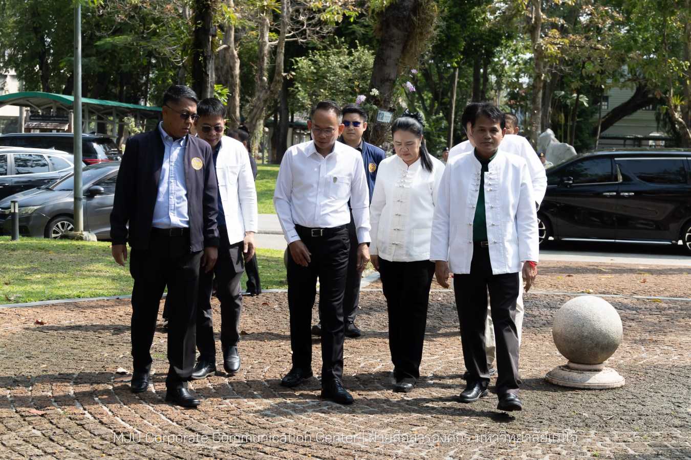 รองปลัดกระทรวงมหาดไทย สักการะสิ่งศักดิ์ ม.แม่โจ้