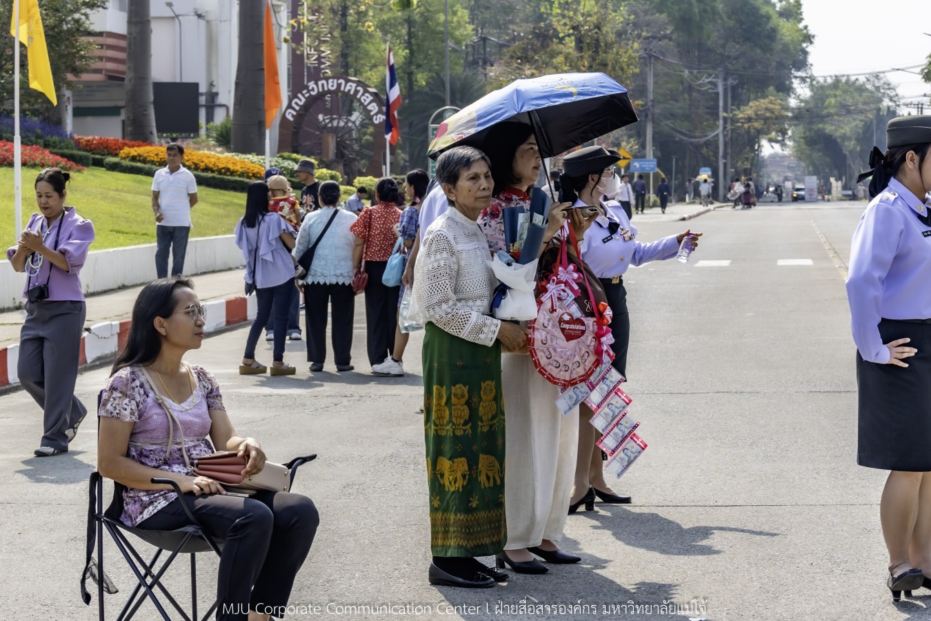 บรรยากาศ พิธีพระราชทานปริญญาบัตร มหาวิทยาลัยแม่โจ้ ประจำปีการศึกษา2567-2568 ครั้งที่ 48  ในวันที่ 19 กุมภาพันธ์ พ.ศ.2569 ณ ศูนย์กีฬาเฉลิมพระเกียรติ มหาวิทยาลัยแม่โจ้