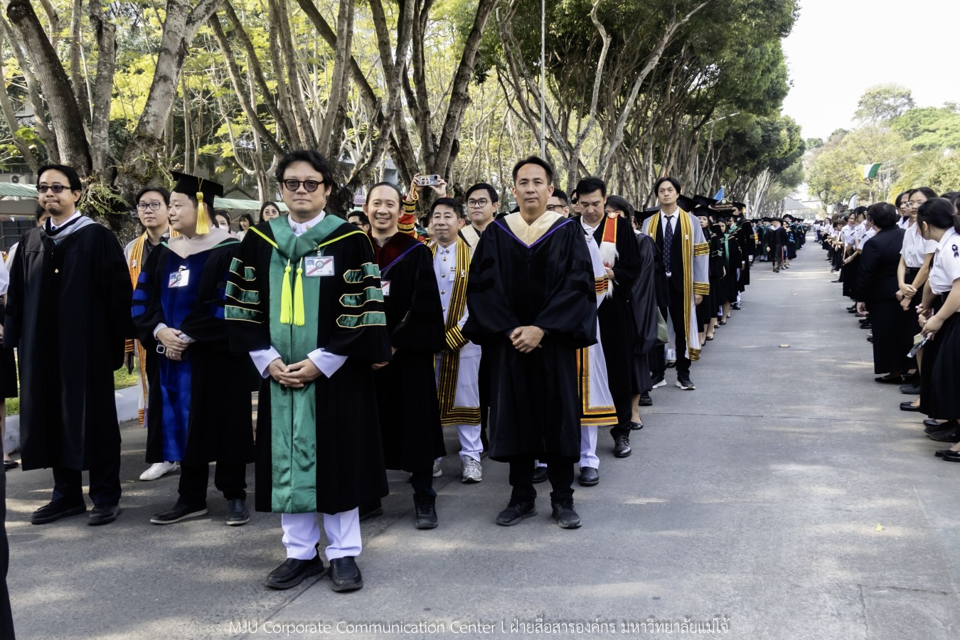 บรรยากาศ พิธีพระราชทานปริญญาบัตร มหาวิทยาลัยแม่โจ้ ประจำปีการศึกษา2567-2568 ครั้งที่ 48  ในวันที่ 19 กุมภาพันธ์ พ.ศ.2569 ณ ศูนย์กีฬาเฉลิมพระเกียรติ มหาวิทยาลัยแม่โจ้
