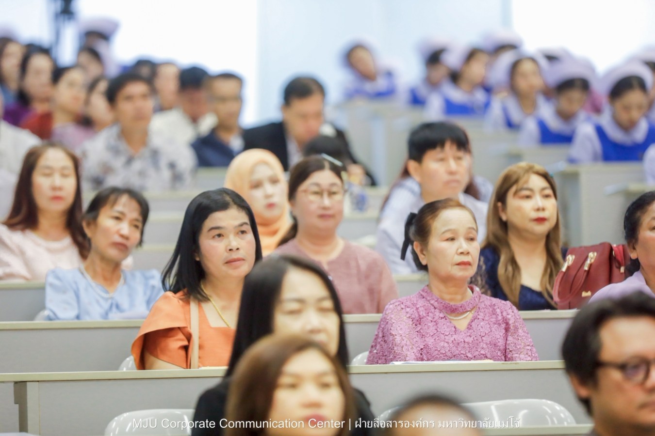 พยาบาลแม่โจ้ รุ่น 1 ประดับแถบหมวก-รับเข็มวิทยฐานะ พร้อมก้าวสู่พยาบาลวิชาชีพอย่างเป็นทางการ
