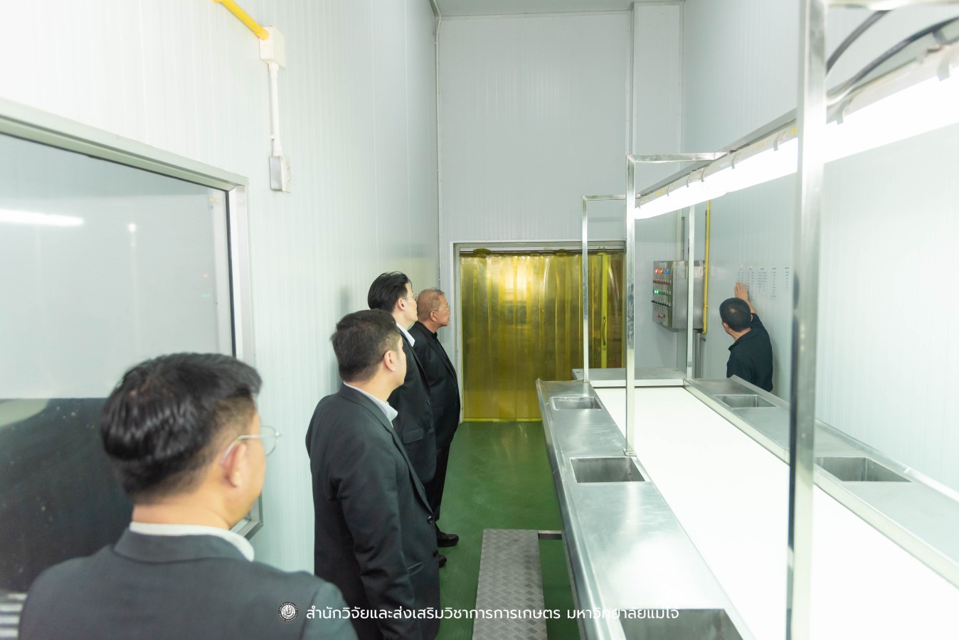มหาวิทยาลัยแม่โจ้ ต้อนรับคณะผู้บริหารของสำนักงานเลขาธิการวุฒิสภา ในโครงการติดตามผลการนำผลงานวิจัยไปใช้ประโยชน์ในกระบวนการนิติบัญญัติ