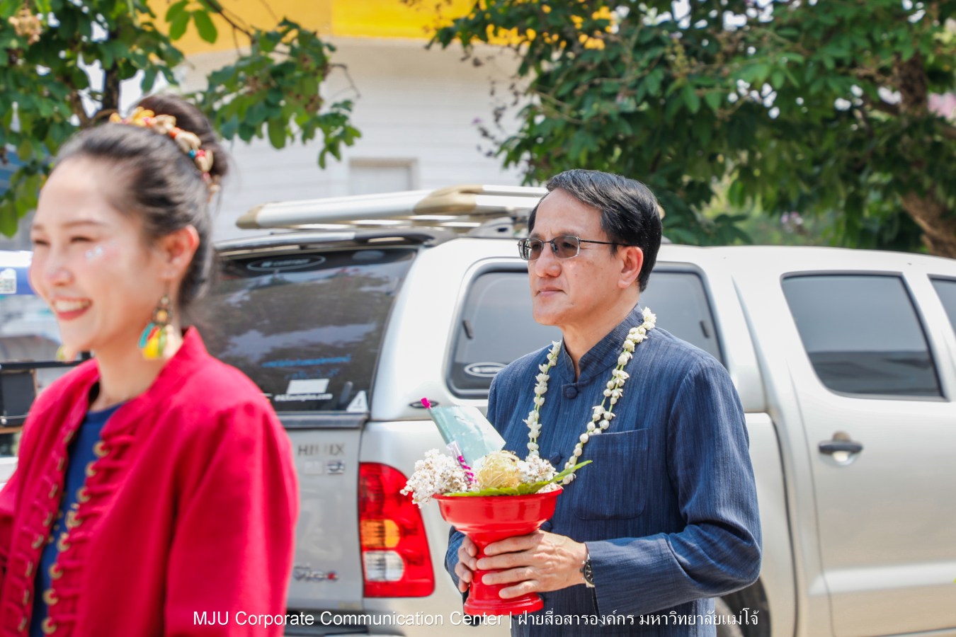 ชาวแม่โจ้ ร่วมพิธีดำหัวผู้อาวุโสและอธิการบดี ประจำปี 2569  สืบสานป๋าเวณี ปี๋ใหม่เมือง