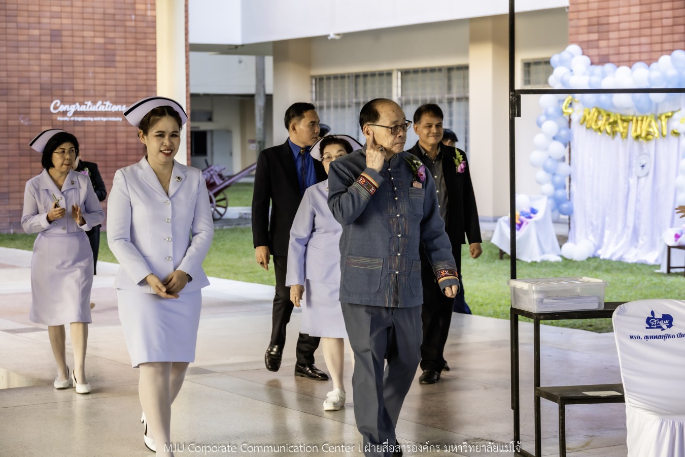 พยาบาลแม่โจ้ รุ่นที่ 3  รับหมวก เข็มเลื่อนชั้นปี และตะเกียงไนติงเกล เตรียมพร้อมออกฝึกปฏิบัติการจริงในสถานพยาบาล