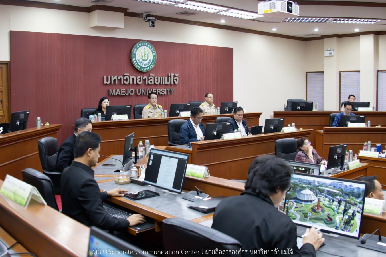 ร่วมแสดงความยินดี อธิการบดี ม.แม่โจ้ รับรางวัล Outstanding SEARCA Scholarship Alumni (OSSA) Awards 2026