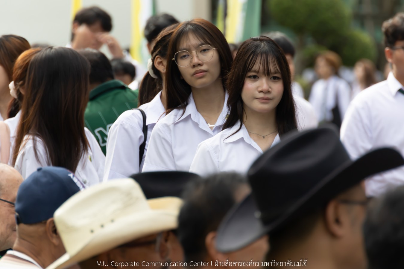 ม.แม่โจ้ เจิมหน้า-ผูกข้อมือ รับขวัญน้องใหม่ลูกแม่โจ้รุ่น 91