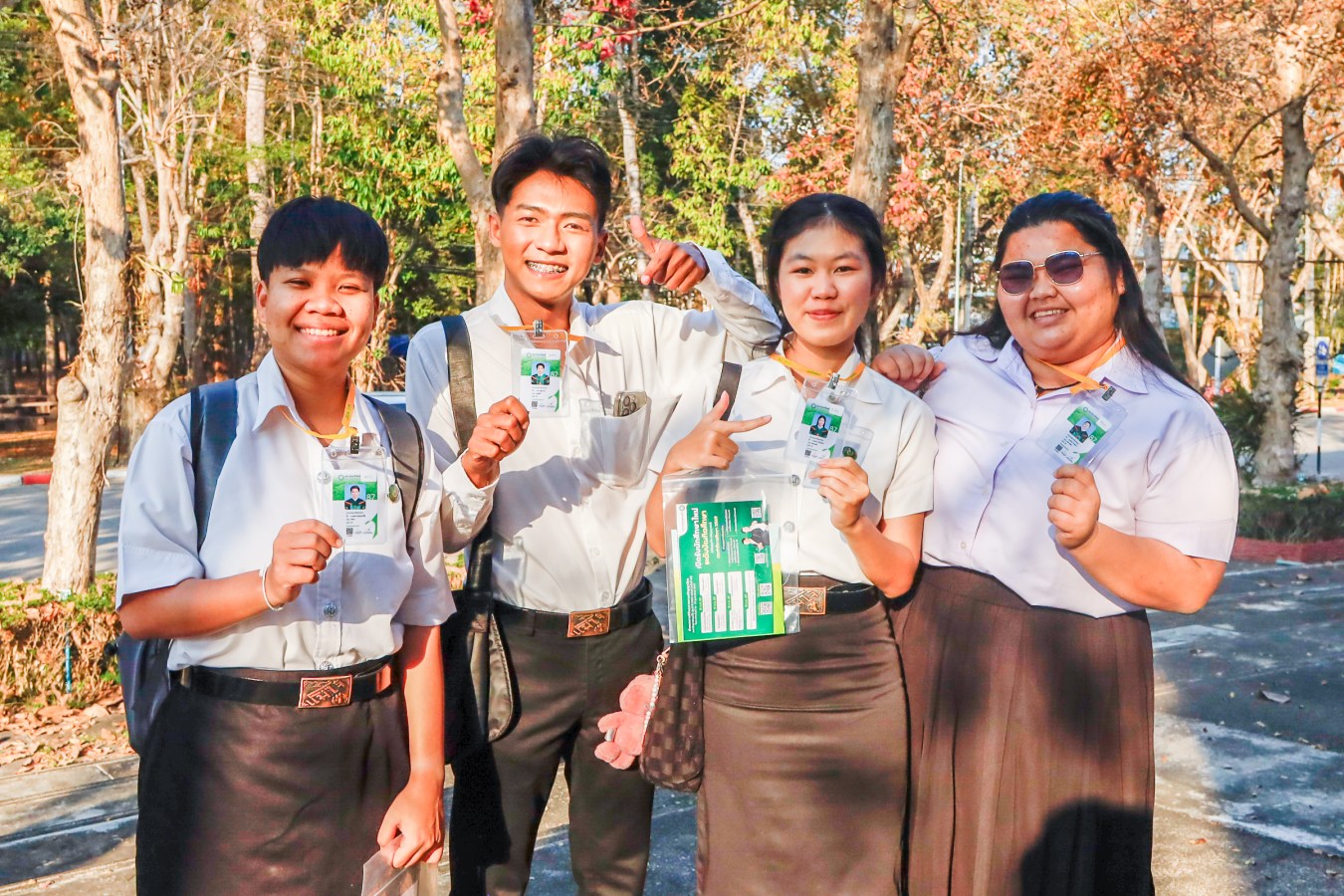Congratulations    บรรยากาศ      บัณฑิตแม่โจ้ รายงานตัวเตรียมเข้าพิธีพระราชทานปริญญาบัตร ครั้งที่ 48