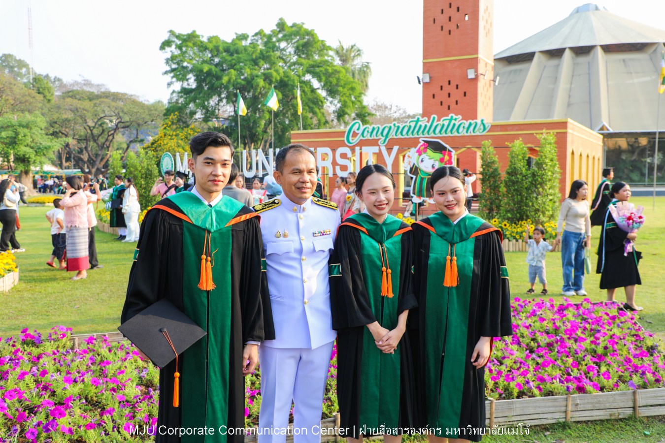 บรรยากาศ พิธีพระราชทานปริญญาบัตร มหาวิทยาลัยแม่โจ้ ประจำปีการศึกษา2567-2568 ครั้งที่ 48  ในวันที่ 19 กุมภาพันธ์ พ.ศ.2569 ณ ศูนย์กีฬาเฉลิมพระเกียรติ มหาวิทยาลัยแม่โจ้