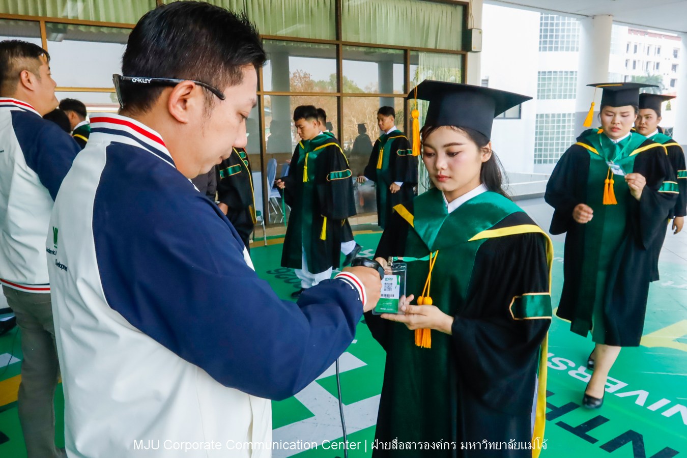 ว่าที่บัณฑิตพร้อม  อาจารย์พร้อม  ญาติพร้อม ทุกคนพร้อม  ร่วมแสดงความยินดี 18 กุมภาพันธ์ 2569  #บรรยากาศซ้อมใหญ่ พิธีพระราชทานปริญญาบัตรมหาวิทยาลัยแม่โจ้ ครั้งที่ 48