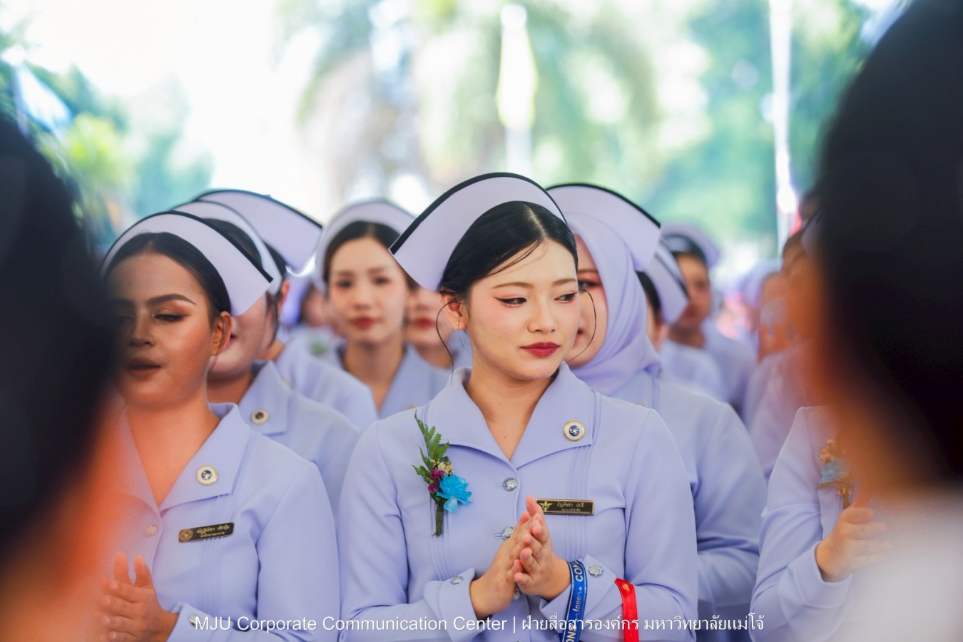 พยาบาลแม่โจ้ รุ่น 1 ประดับแถบหมวก-รับเข็มวิทยฐานะ พร้อมก้าวสู่พยาบาลวิชาชีพอย่างเป็นทางการ