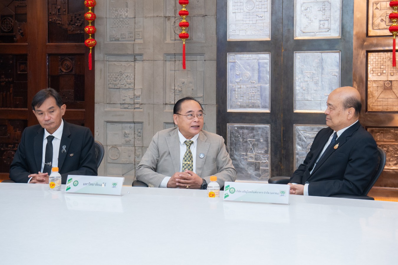 มหาวิทยาลัยแม่โจ้ ลงนามความร่วมมือโครงการเลี้ยงกุ้ง ร่วม บริษัท เจริญโภคภัณฑ์อาหาร จำกัด (มหาชน) ยกระดับงานวิจัยและพัฒนากำลังคนสู่มาตรฐานอุตสาหกรรมอย่างยั่งยืน