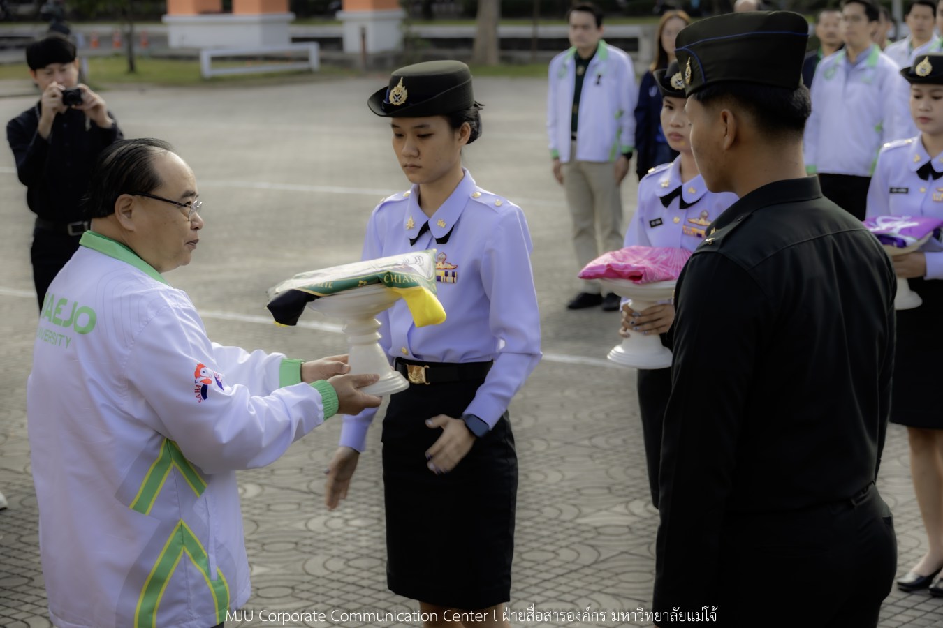 ธงเจ้าภาพ 12 สถาบันโบกสะบัด พร้อมต้อนรับทัพนักกีฬา 109 สถาบัน ใน “อินทนิลเกมส์ 2026”