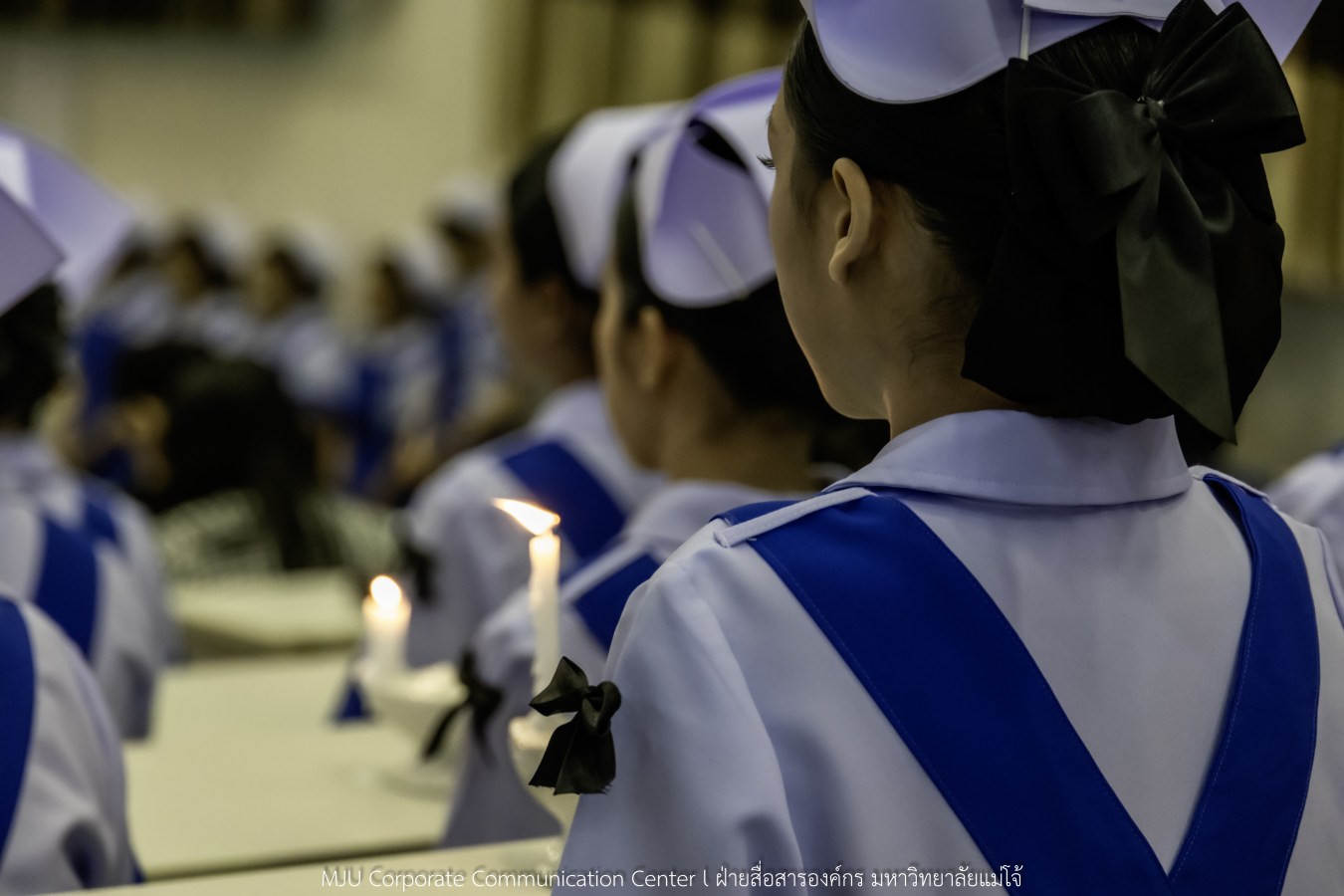 พยาบาลแม่โจ้ รุ่นที่ 3  รับหมวก เข็มเลื่อนชั้นปี และตะเกียงไนติงเกล เตรียมพร้อมออกฝึกปฏิบัติการจริงในสถานพยาบาล