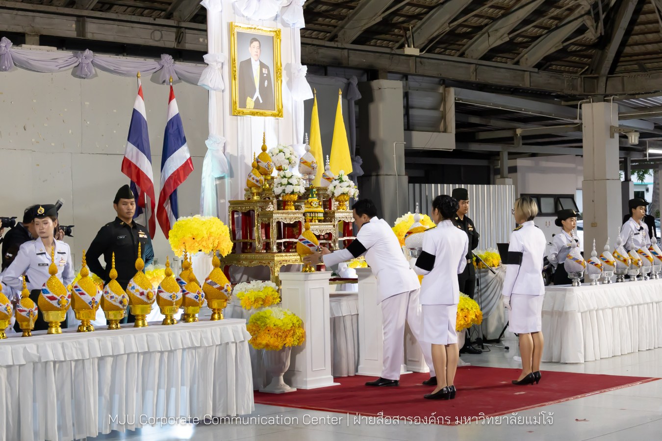 เนื่องในโอกาสวันเฉลิมพระชนมพรรษาพระบาทสมเด็จพระเจ้าอยู่หัว มหาวิทยาลัยแม่โจ้ จัดพิธีถวายพระพรชัยมงคล